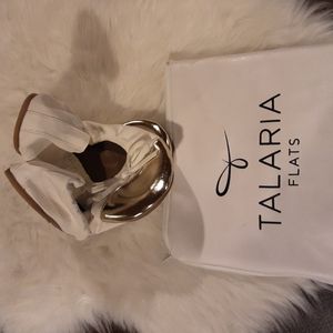 NWOT Talaria Bendable Ballet Flats White Gold